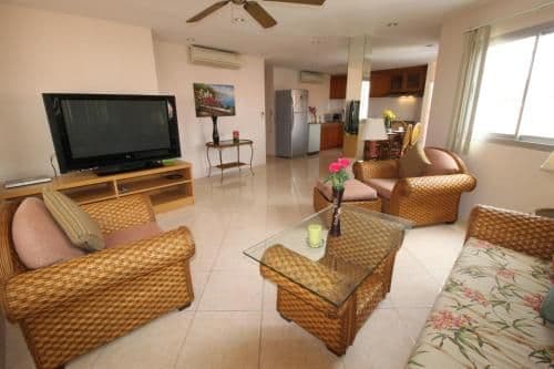 Two-Bedroom Apartment with Spa Bath