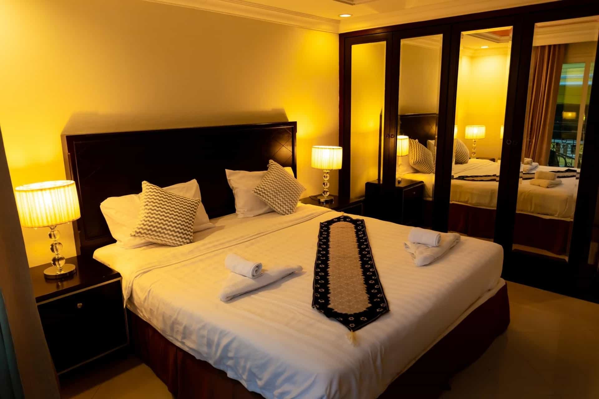 โรงแรมไอวอรี่พาเลซ โรงแรมไอวอรี่พาเลซ