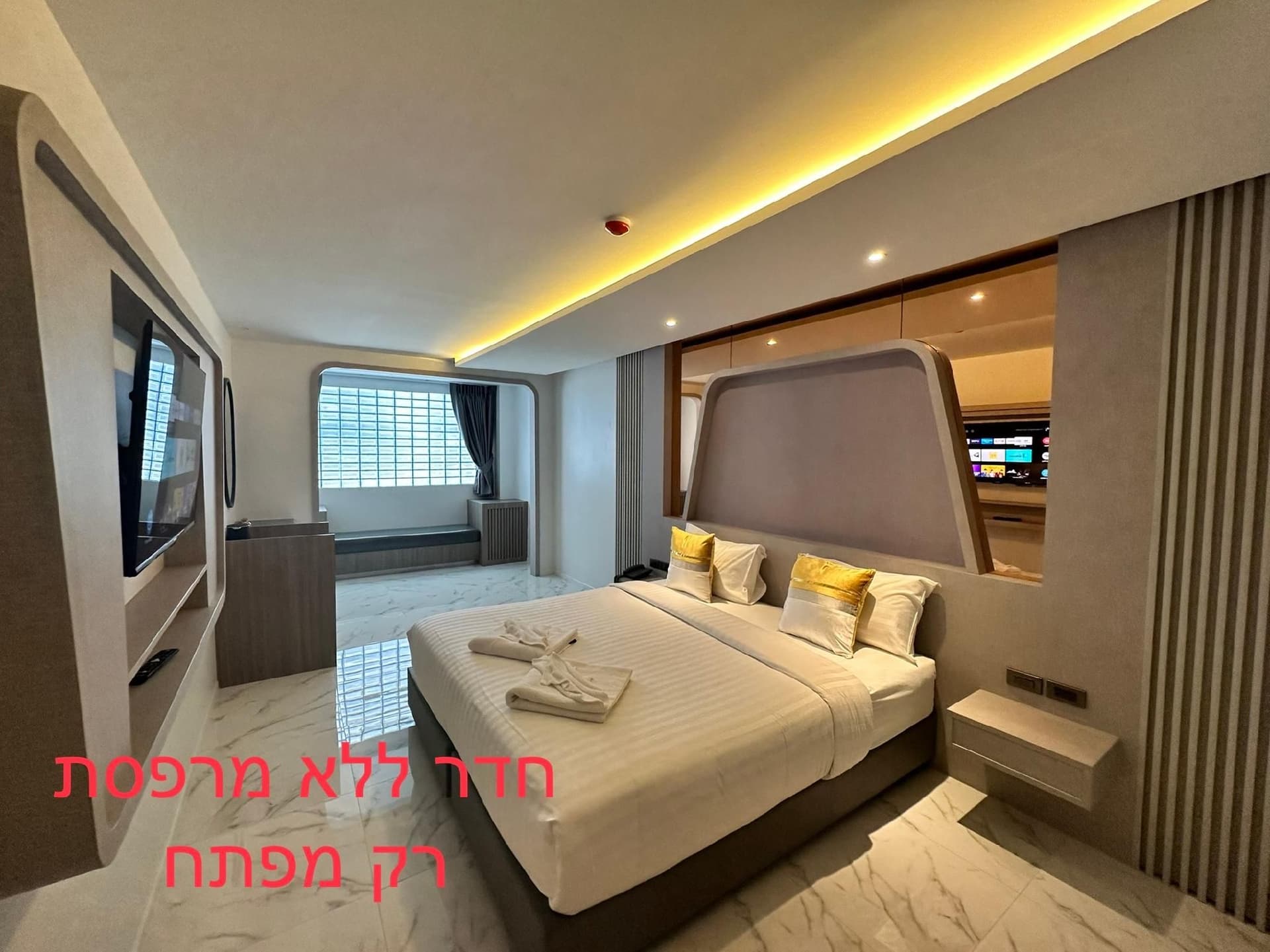 โรงแรมเดอบัว พัทยา โรงแรมเดอบัว พัทยา