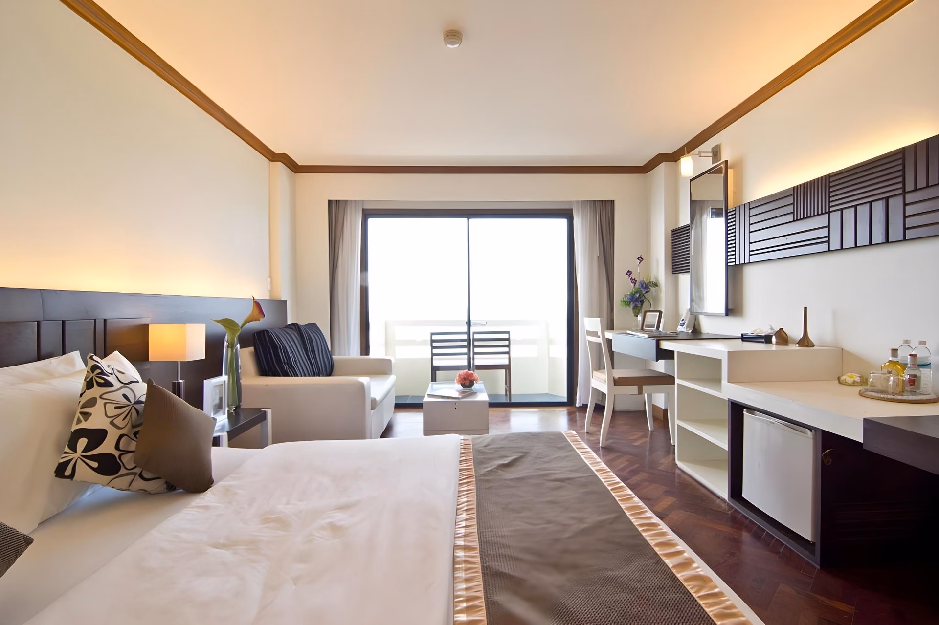 โรงแรมแกรนด์ จอมเทียน พาเลซ (Grand Jomtien Palace Hotel)0