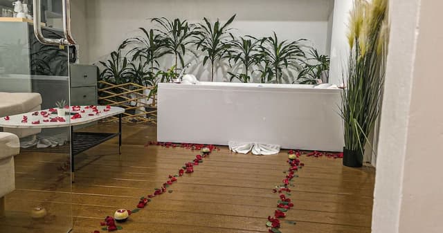 Honeymoon Room, 1 King Bed