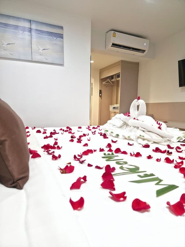 Honeymoon Room, 1 King Bed