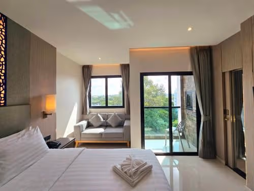 Grand Family Suite with Balcony
