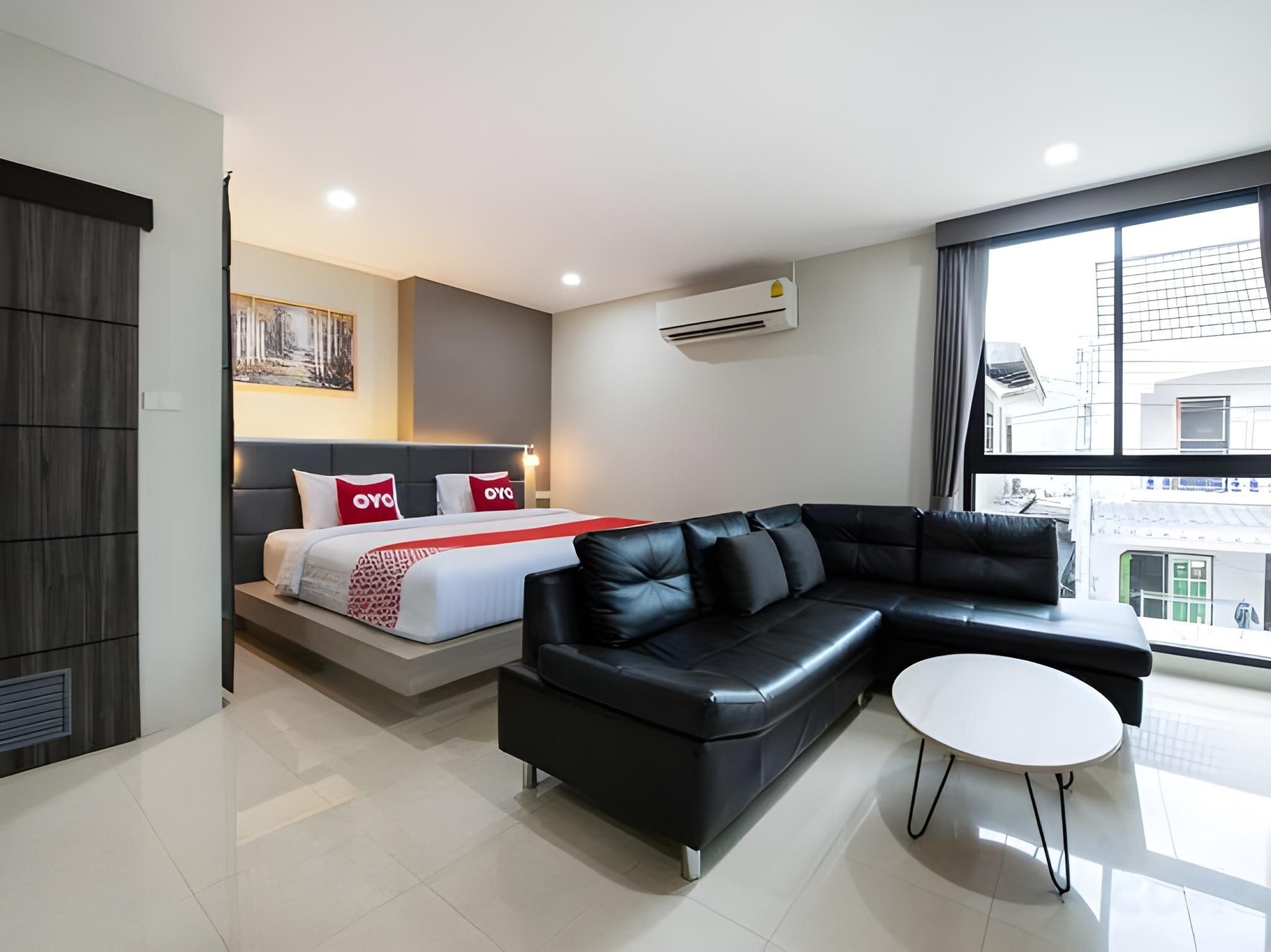 สัตหีบ 9 บูทิก โฮเต็ล (Sattahip 9 Boutique Hotel)1