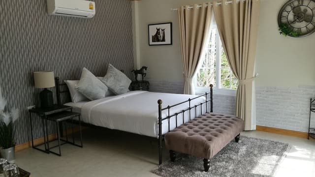 Suite with Pool View