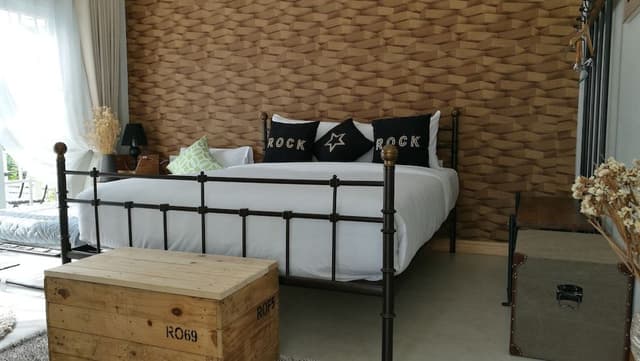 Suite with Pool View
