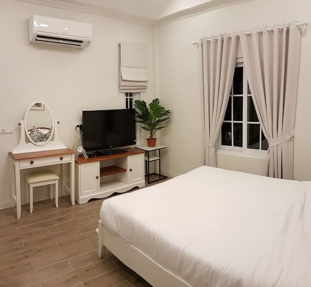 Double Room with Pool View