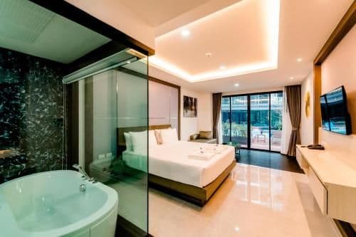 Pool Access Room