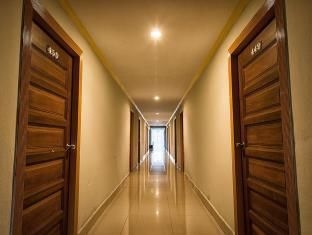 โรงแรมสาธิต (Satit Hotel)3