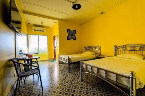Standard Twin Room