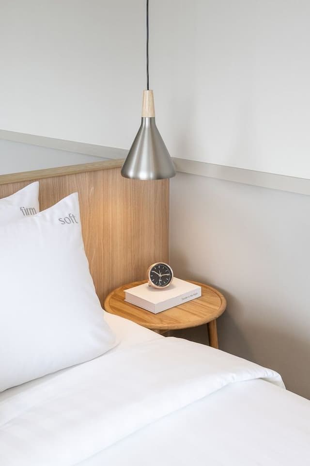 Deluxe Corner Room