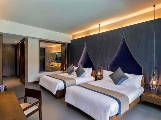 Deluxe Family Room, 1 King Bed & 1 Queen Bed