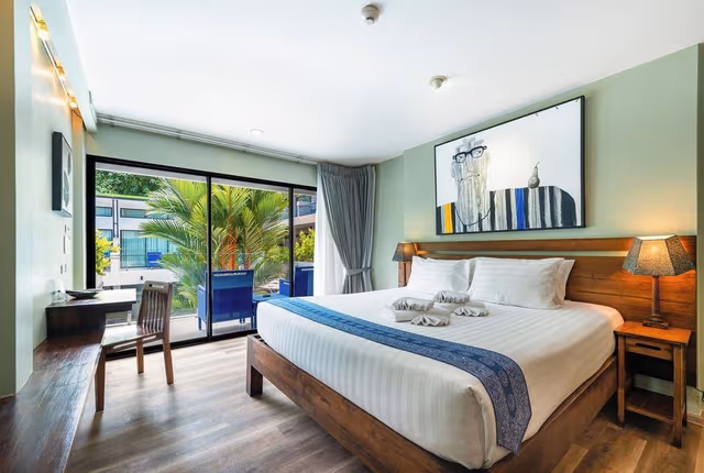 Deluxe Double Room with Pool View