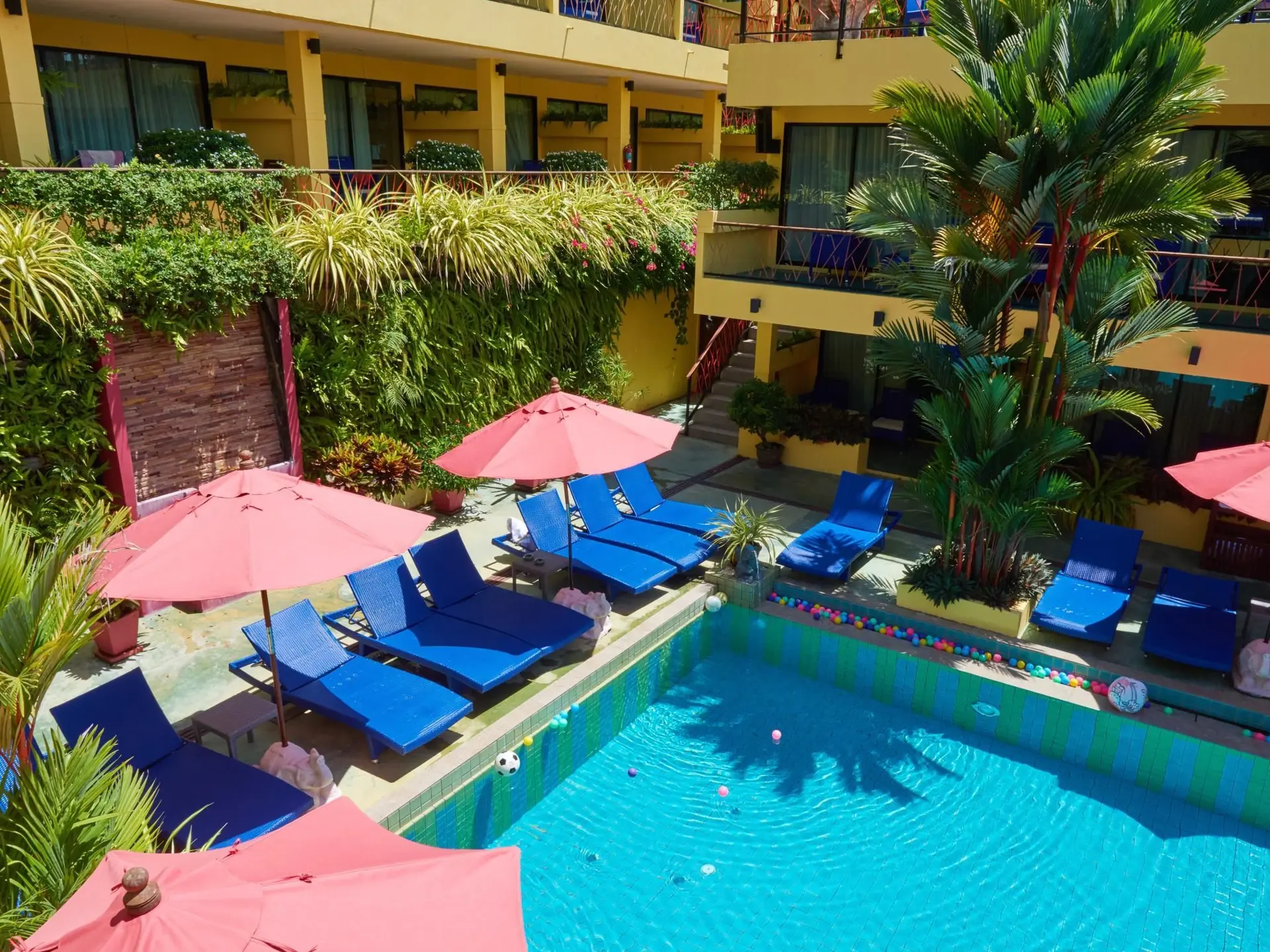 CC’s Hideaway Hotel CC’s Hideaway Hotel