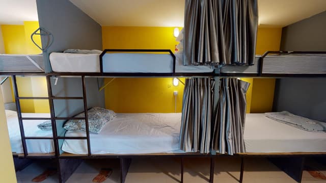 Mixed Dormitory Room