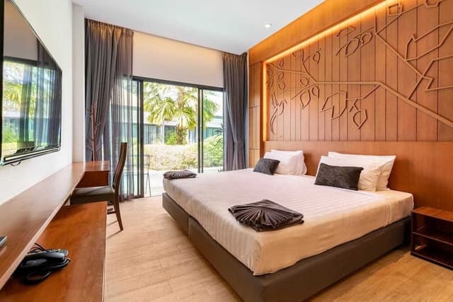 2 Bedrooms Pool Access Villa