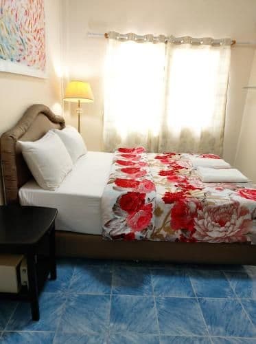 Small Double Room - Non-Smoking