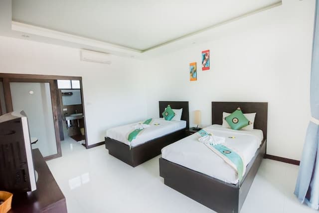Deluxe Twin Room, Pool View
