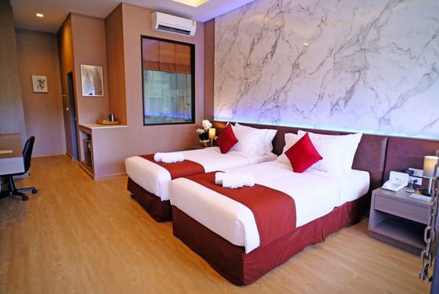 Standard Twin Room
