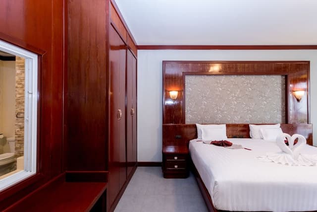 Junior suite Pool front
