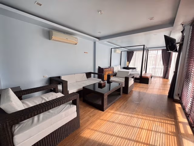 Deluxe Suite Room