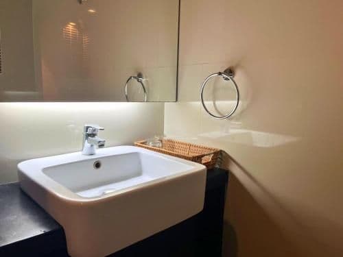 Deluxe Pool View Room
