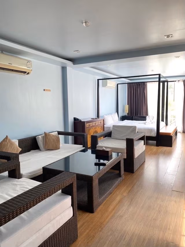 Deluxe Suite Room