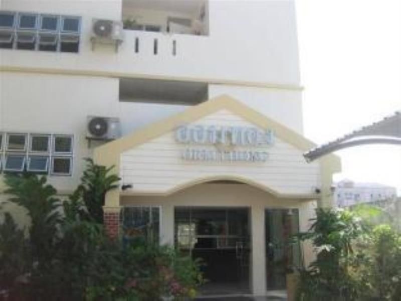 Orm Thong Apartments4