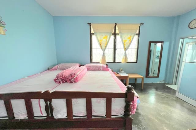 One Bedroom Suite