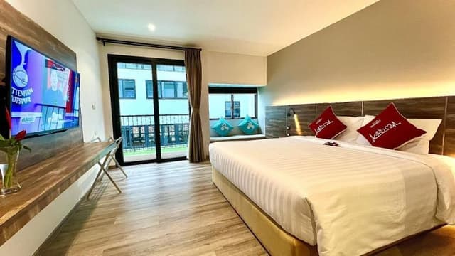 Deluxe Double or Twin Room