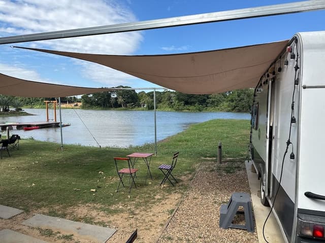 Campervan Riverfront for 2