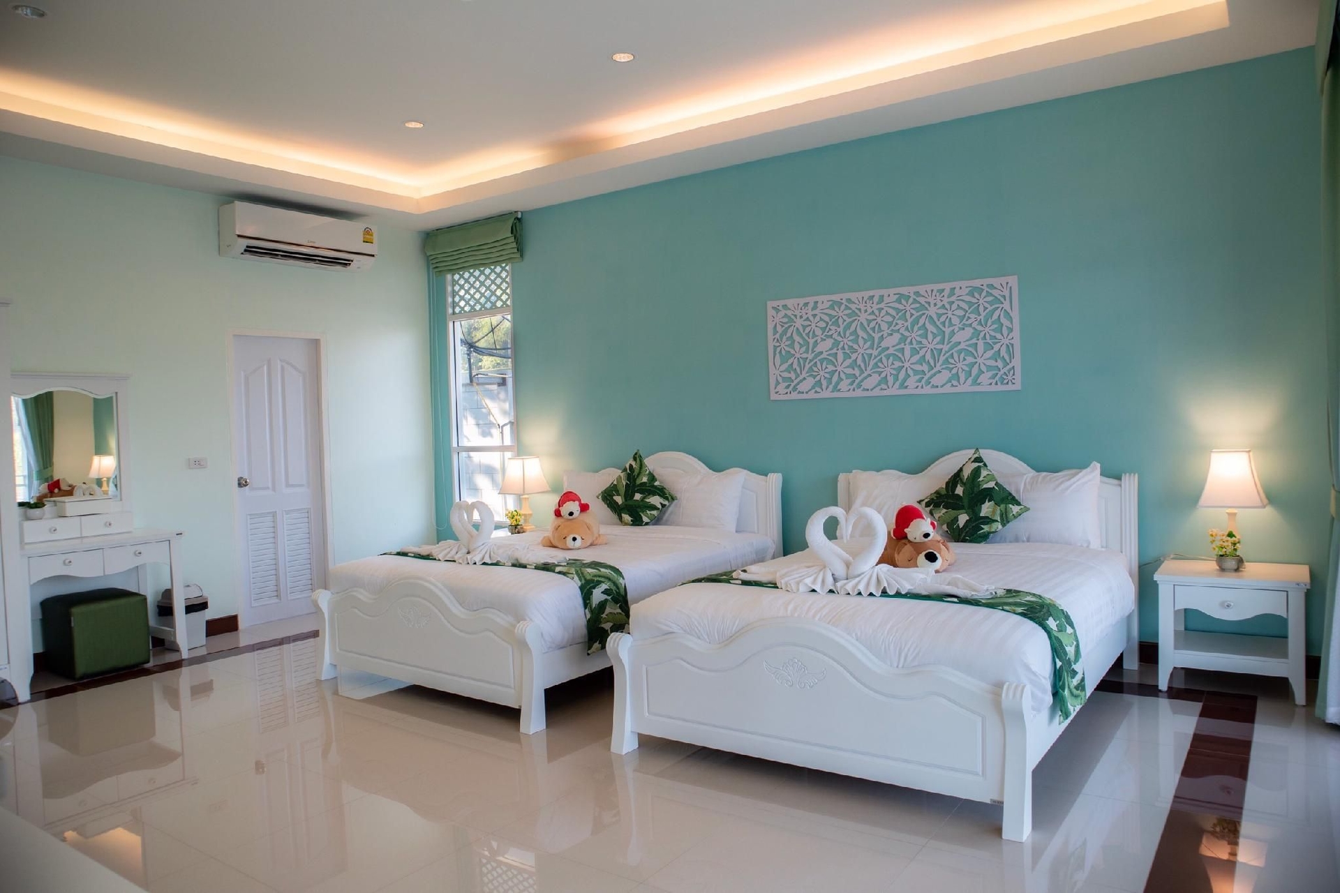 Tubtim Siam River Kwai Resort2