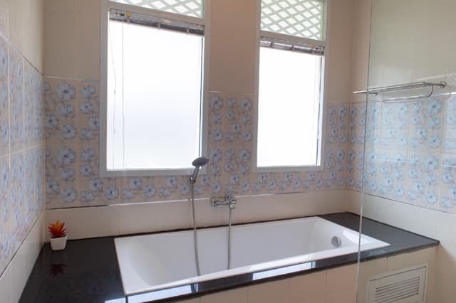 Skyline River View King Room with Balcony