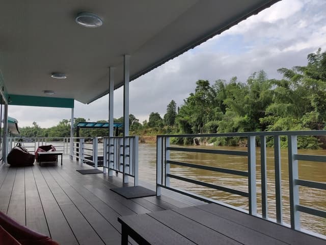 Grand Room, 1 King Bed, River View