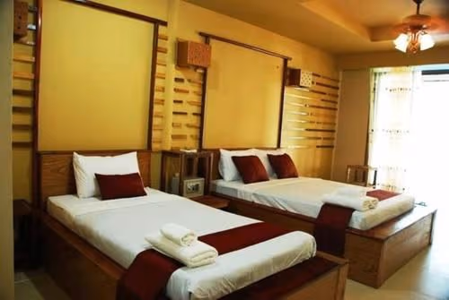 Boutique Suite In Building