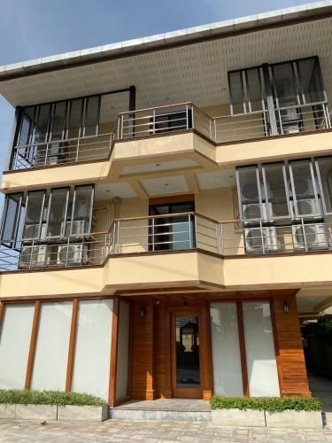 The Peace River Kwai Hotel2