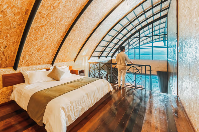 Deluxe Room with Pool Access