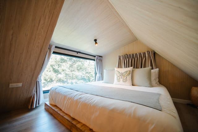 Duplex (Breakfast Included, Dinner Not Included)