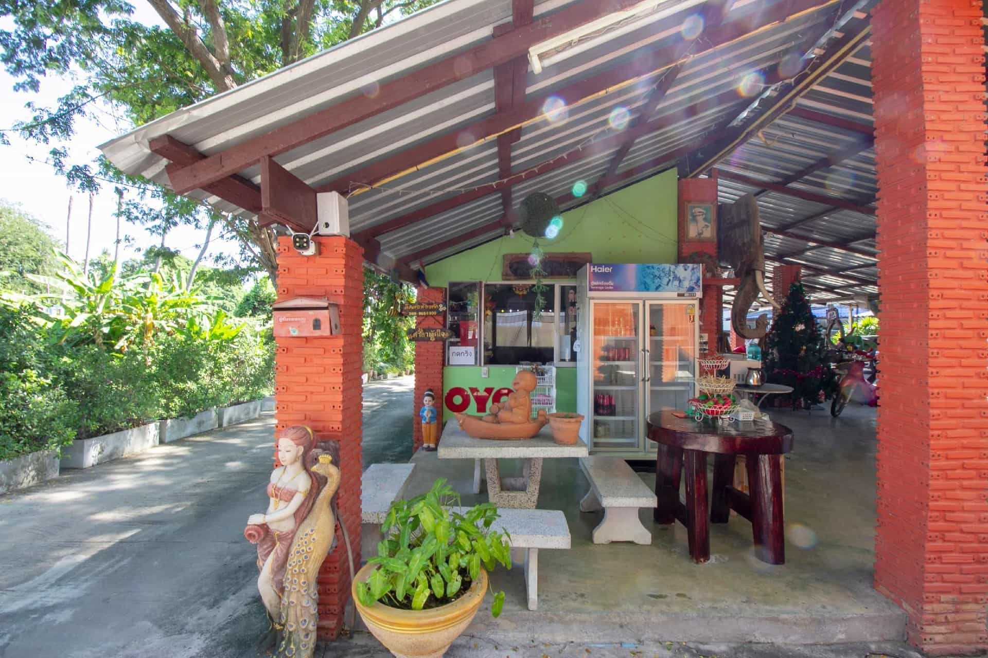 OYO 75372 Flight hut hotel OYO 75372 Flight hut hotel