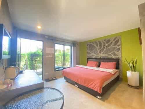 The Curve Residence The Curve Residence