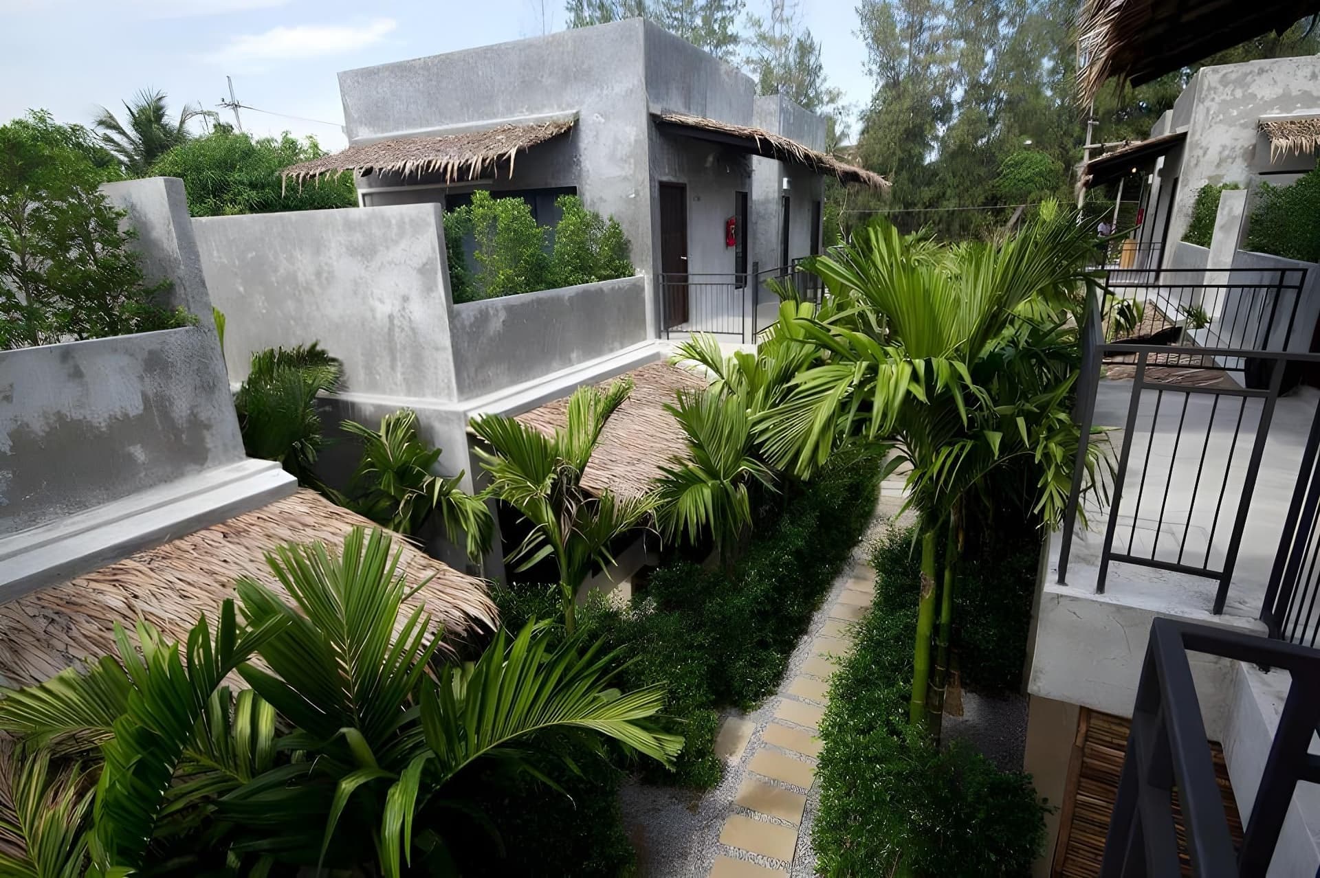 The Curve Residence The Curve Residence