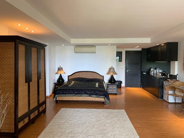 Junior Suite with Balcony