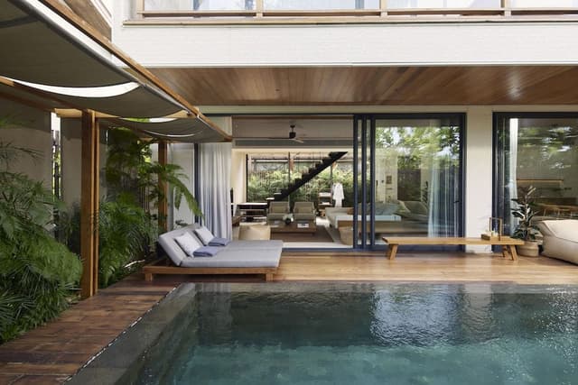 Duplex, Private Pool
