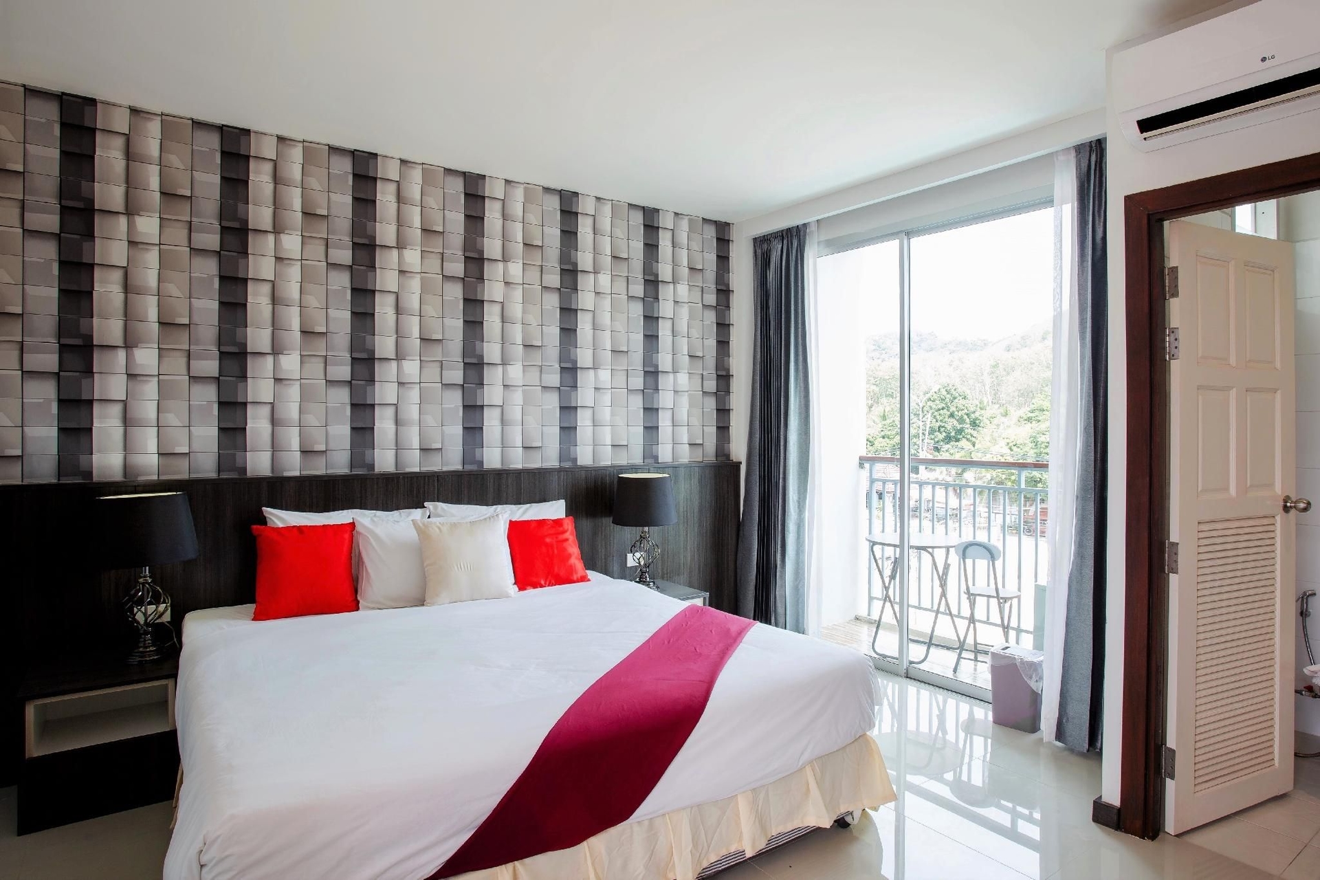 เดอะ วิงส์ บูทิก โฮเทล กระบี่ เกาะลันตา (The Wings Boutique Hotels Krabi Koh Lanta)1