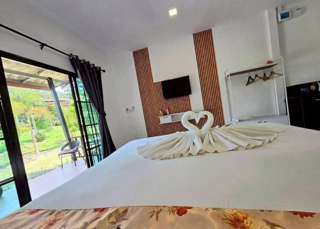 Deluxe Room with Garden View