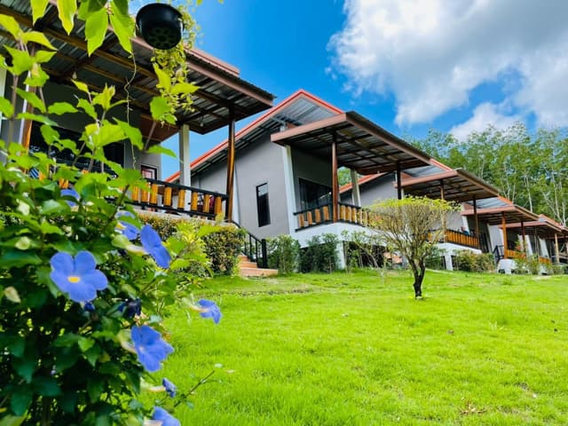 Deluxe Bungalow