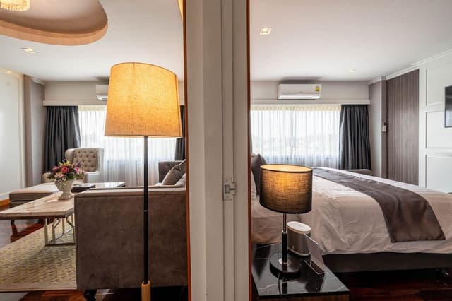 Executive Room