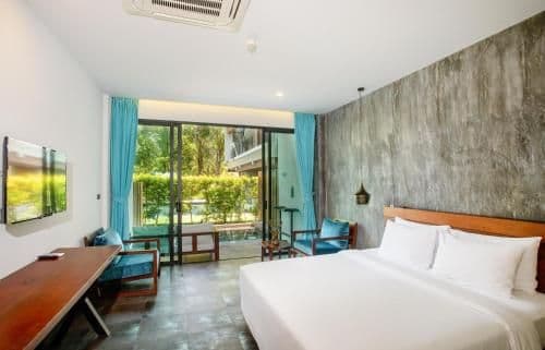Bay Romance Room