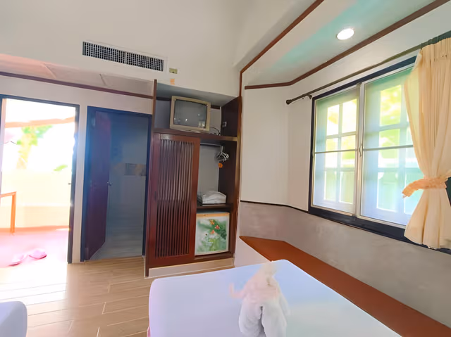 Deluxe Bungalow