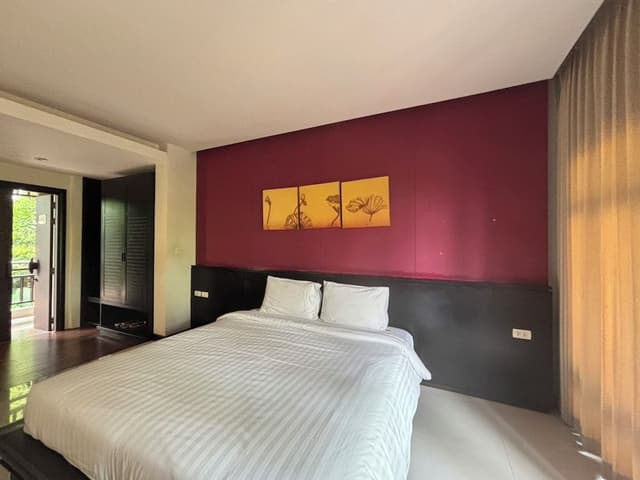 Deluxe Garden King Room